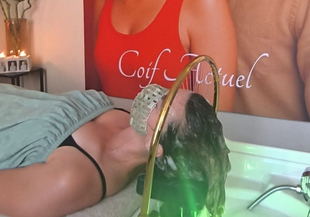 Réalisation de coiffure au salon Coif’Actuel à Templeuve