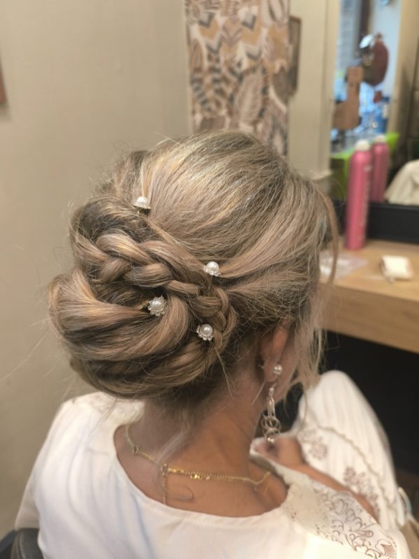 Réalisation de coiffure au salon Coif’Actuel à Templeuve
