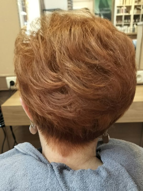 Réalisation de coiffure au salon Coif’Actuel à Templeuve