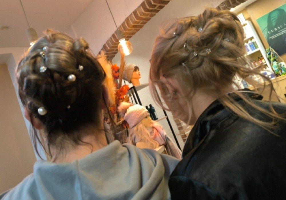 Réalisation de coiffure au salon Coif’Actuel à Templeuve